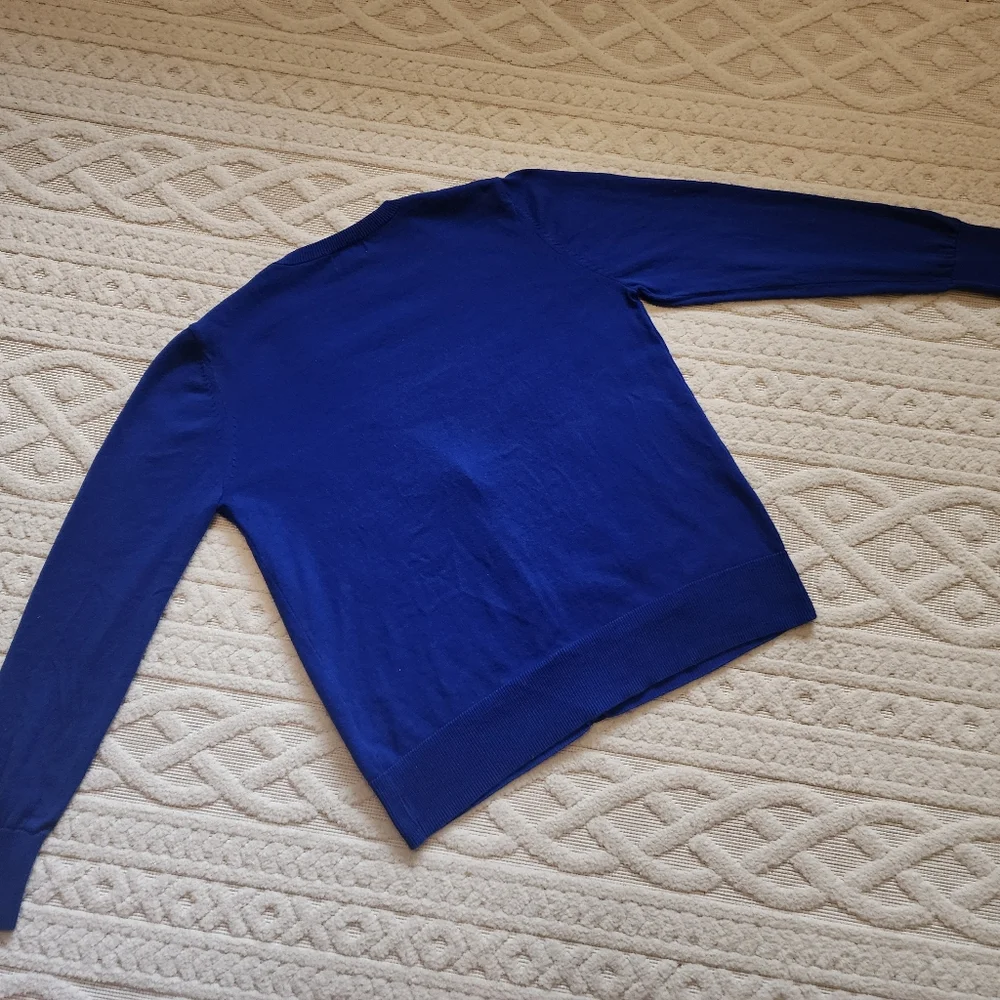 L Old Navy Royal blue cardigan